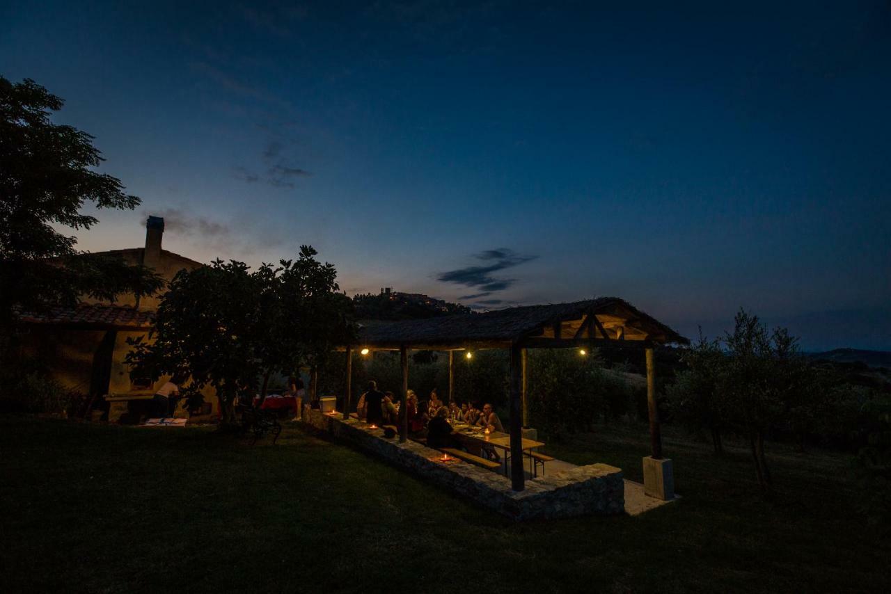 Agriturismo San Nicolò Montecastelli Exterior foto